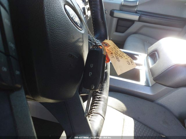 Ford F-150 Xlt Image 8