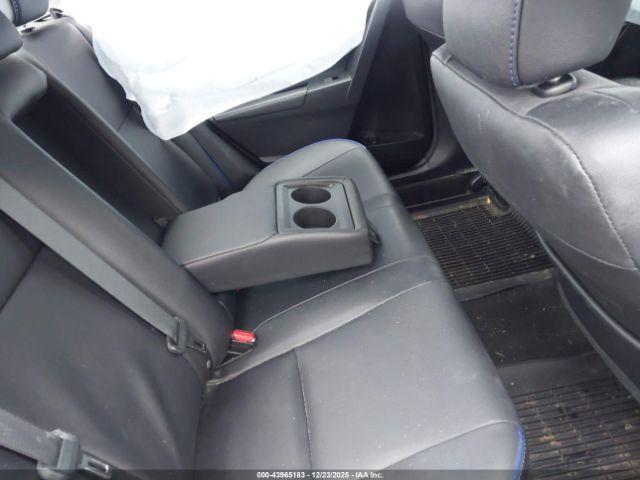 Toyota Corolla Xse Image 15