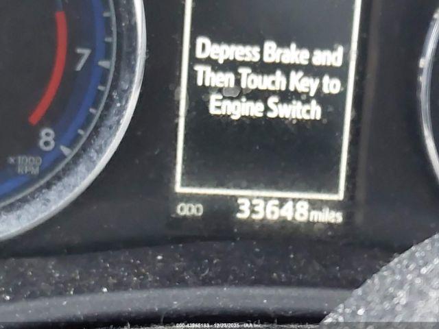 Toyota Corolla Xse Image 11