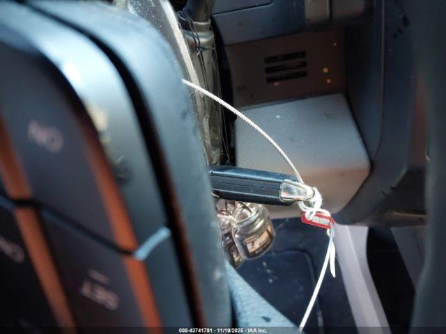 Ford F-150 Xl Image 6