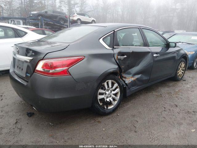 Nissan Altima 2.5 S Image 10