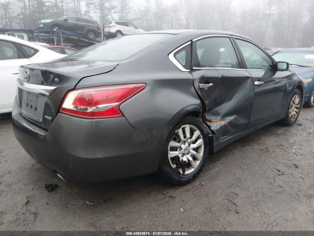 Nissan Altima 2.5 S Image 9
