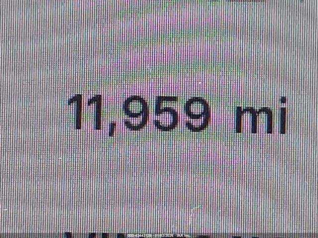 Tesla Model Y Long Range Dual Motor All-wheel Drive Image 17