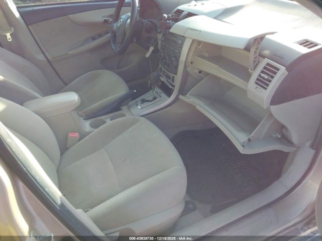 Toyota Corolla Le Image 9