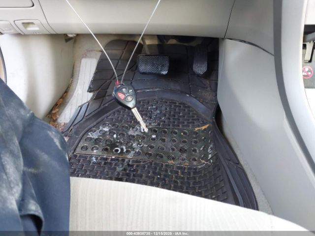 Toyota Corolla Le Image 8