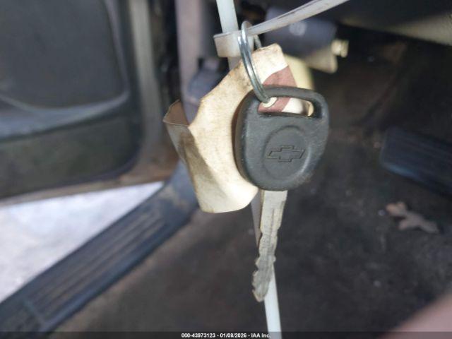 Chevrolet Silverado 2500 Lt Image 8